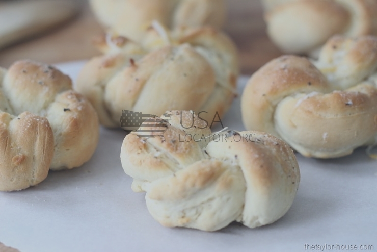 Bread, Garlic Cheese Knots photo