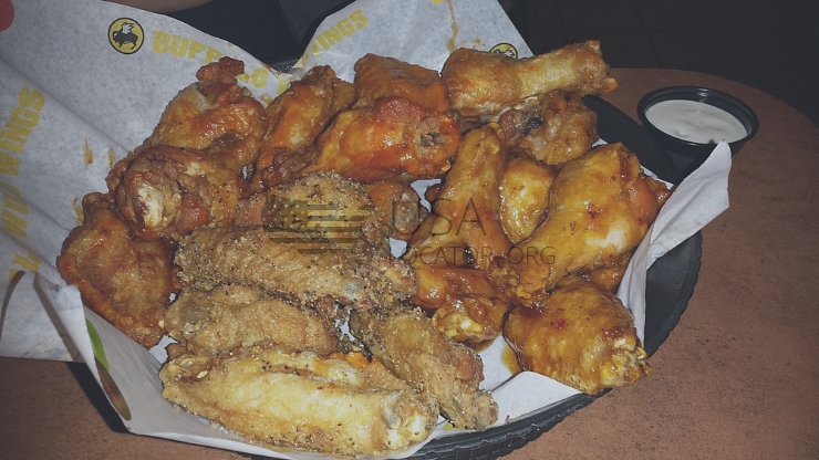 Traditional Wings, Medium, Medium photo